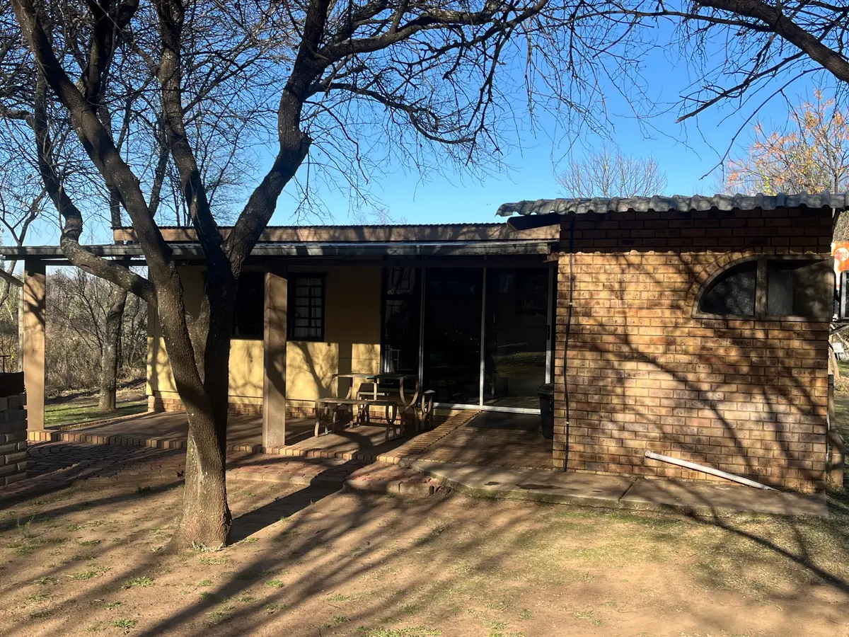 Blousysie chalet at Raaswater River Lodge